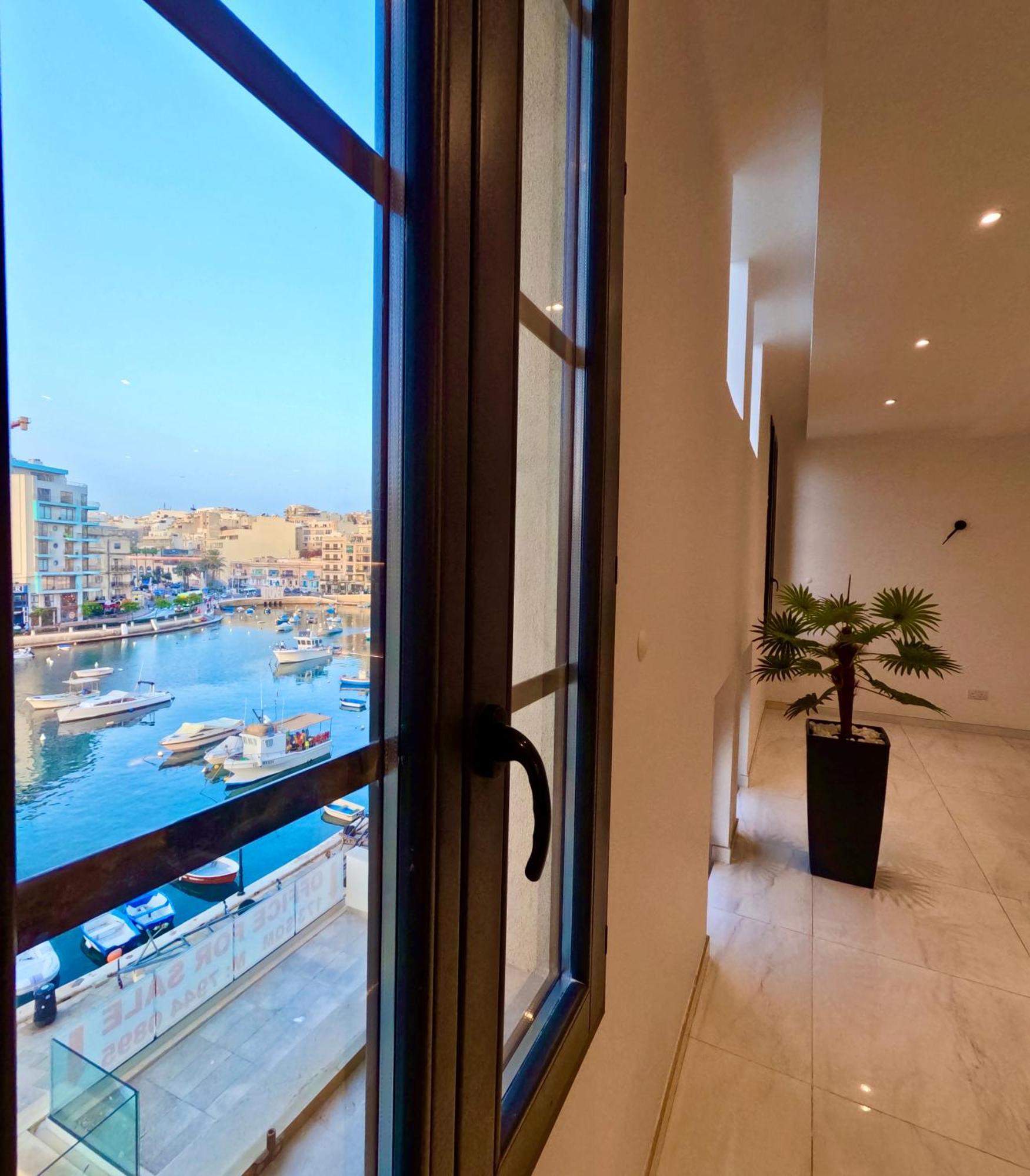 Modern Apartment In St Julian'S Malta, With Breathtaking Views Of Spinola Bay Сент Джулианс Экстерьер фото